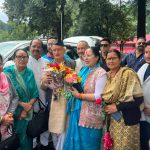 पूर्व राज्यपाल व पूर्व मुख्यमंत्री भगत सिंह कोश्यारी को पद्म भूषण सम्मान मिलने पर नैनीताल में भव्य अभिनंदन; कार्यकर्ताओं ने किया जोरदार स्वागत, रूसी में पान सिंह खनी के आवास पर हुआ स्वागत कार्यक्रम ।