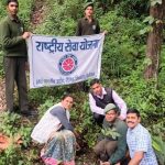 श्री देव सुमन की स्मृति में भारतीय शहीद सैनिक विद्यालय के छात्र-छात्राओं ने किया वृक्षारोपण, निकाली जागरूकता रैली ।